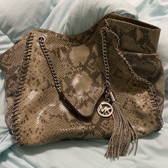 Gorgeous GLAMOROUS MK bag, almost new - Picture 2 of 10